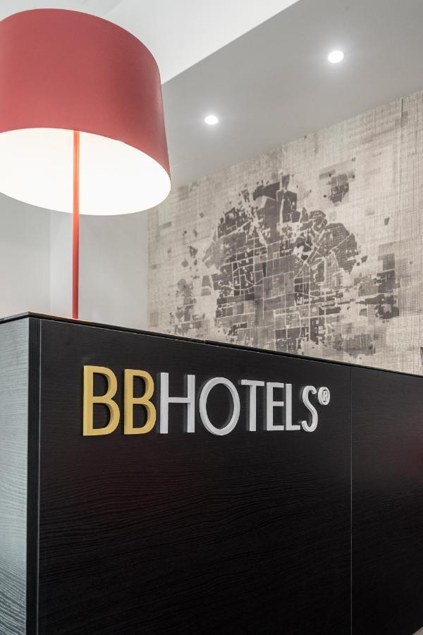 Bb Hotels Smarthotel Duomo Milan Exterior photo